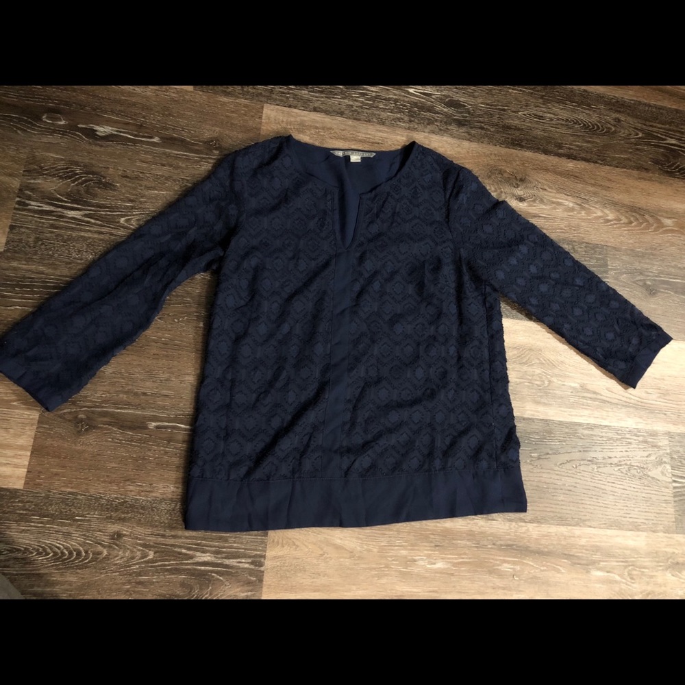 ❌SOLD❌Diamond blouse
